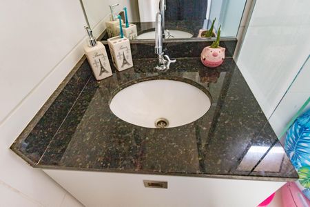 Apartamento à venda com 56m², 2 quartos e 1 vagaBanheiro da suíte 