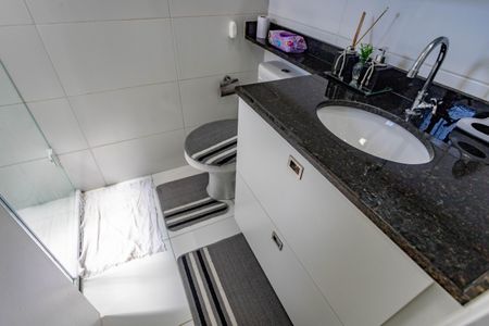 Apartamento à venda com 56m², 2 quartos e 1 vagaBanheiro social 