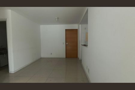 Apartamento à venda com 70m², 2 quartos e 1 vagaSala