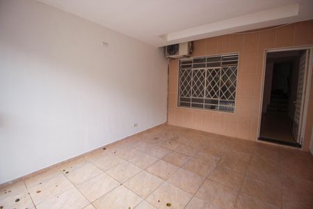 Casa à venda com 120m², 3 quartos e 1 vagaGaragem