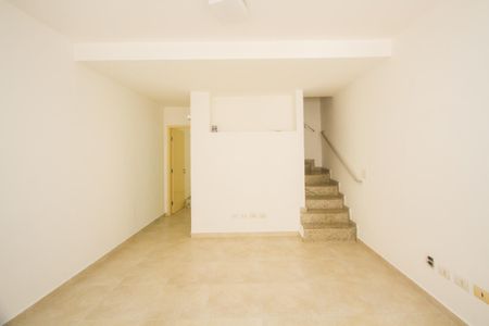 Casa à venda com 3 quartos, 120m² em Chácara Santo Antônio (zona Sul), São Paulo