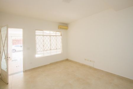 Casa à venda com 3 quartos, 120m² em Chácara Santo Antônio (zona Sul), São Paulo