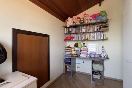 Casa para alugar com 292m², 3 quartos e 7 vagas Casa para alugar com 292m², 3 quartos e 7 vagasEscritório