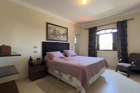 Casa para alugar com 292m², 3 quartos e 7 vagas Casa para alugar com 292m², 3 quartos e 7 vagasSuíte 3