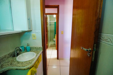 Apartamento para alugar com 62m², 2 quartos e 1 vaga Apartamento para alugar com 62m², 2 quartos e 1 vagaBanheiro da Suíte 1