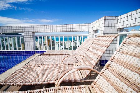 Apartamento para alugar com 62m², 2 quartos e 1 vaga Apartamento para alugar com 62m², 2 quartos e 1 vagaÁrea comum - Piscina