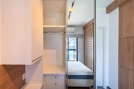 Apartamento à venda com 42m², 1 quarto e 1 vaga