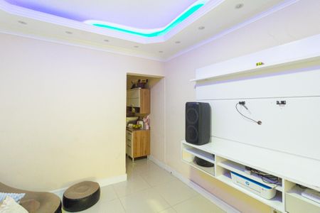 Sala de casa para alugar com 2 quartos, 125m² em Jardim Primeiro de Maio, Carapicuíba