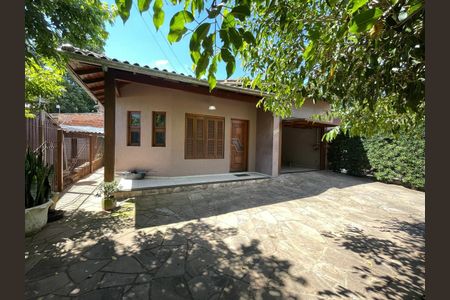 Casa à venda com 135m², 3 quartos e 1 vaga