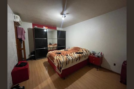 Casa à venda com 135m², 3 quartos e 1 vaga