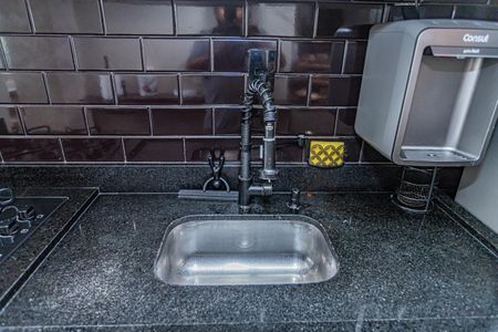 Apartamento à venda com 64m², 3 quartos e 1 vaga Apartamento à venda com 64m², 3 quartos e 1 vagaCozinha e Área de Serviço