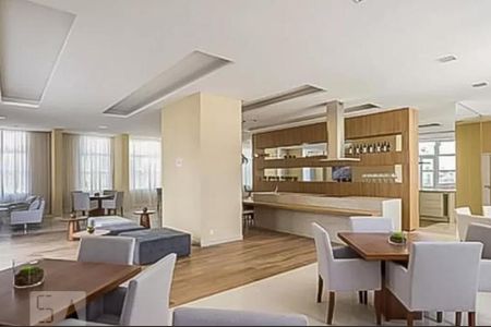 Apartamento para alugar com 70m², 2 quartos e 1 vaga Apartamento para alugar com 70m², 2 quartos e 1 vagaÁrea comum - Salão de festas
