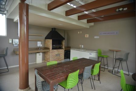 Apartamento para alugar com 70m², 2 quartos e 1 vagaÁrea comum - Churrasqueira