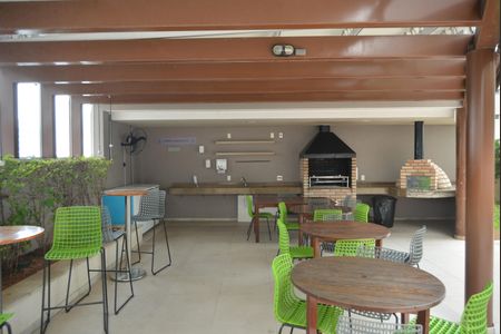 Apartamento para alugar com 70m², 2 quartos e 1 vagaÁrea comum - Churrasqueira