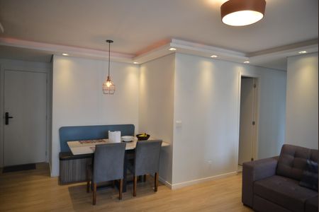 Apartamento para alugar com 70m², 2 quartos e 1 vagaSala