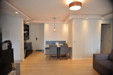 Apartamento para alugar com 70m², 2 quartos e 1 vagaSala