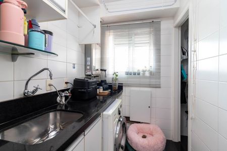 Apartamento à venda com 120m², 3 quartos e 2 vagas Apartamento à venda com 120m², 3 quartos e 2 vagasÁrea de Serviço