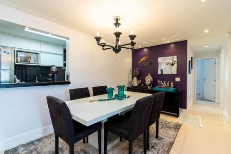 Apartamento à venda com 120m², 3 quartos e 2 vagas Apartamento à venda com 120m², 3 quartos e 2 vagasSala de Jantar