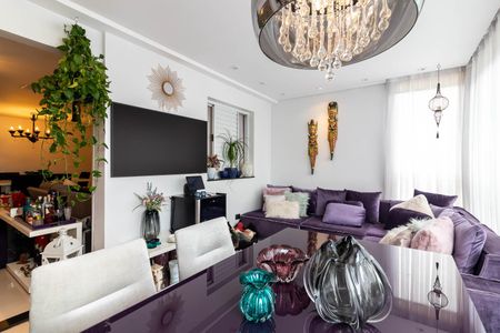 Apartamento à venda com 120m², 3 quartos e 2 vagas Apartamento à venda com 120m², 3 quartos e 2 vagasVaranda Gourmet