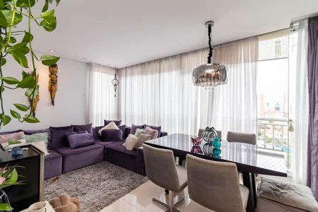 Apartamento à venda com 120m², 3 quartos e 2 vagas Apartamento à venda com 120m², 3 quartos e 2 vagasVaranda Gourmet