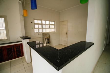 Casa para alugar com 384m², 3 quartos e 6 vagas