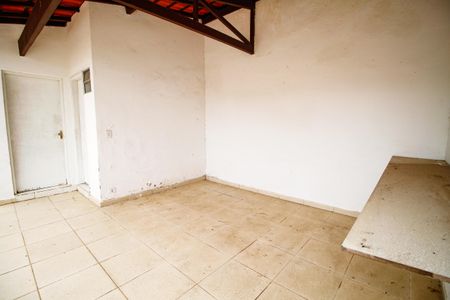 Casa para alugar com 384m², 3 quartos e 6 vagas