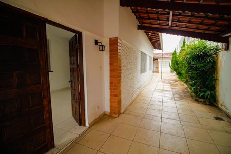 Casa para alugar com 384m², 3 quartos e 6 vagas