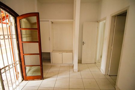 Casa para alugar com 384m², 3 quartos e 6 vagas