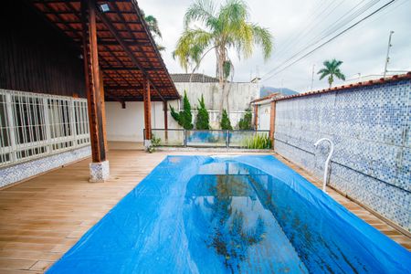 Casa para alugar com 384m², 3 quartos e 6 vagas