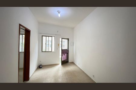 Casa para alugar com 70m², 2 quartos e sem vagaSala