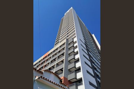 Studio para alugar com 30m², 1 quarto e sem vaga Studio para alugar com 30m², 1 quarto e sem vagaFachada