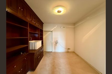 Apartamento à venda com 541m², 4 quartos e 4 vagasSala Íntima 