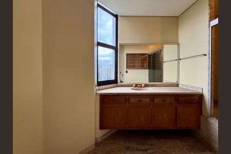 Apartamento à venda com 541m², 4 quartos e 4 vagasBanheiro 1 Suíte 2