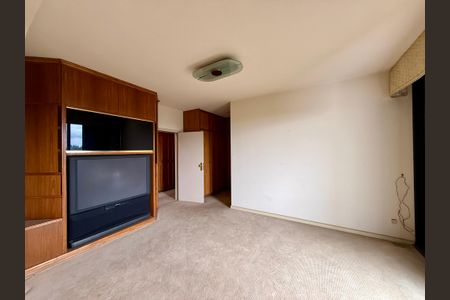 Apartamento à venda com 541m², 4 quartos e 4 vagasSuíte 2
