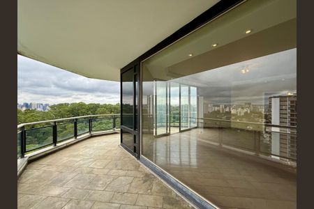 Apartamento à venda com 541m², 4 quartos e 4 vagasSacada