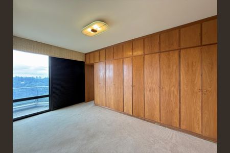 Apartamento à venda com 541m², 4 quartos e 4 vagasSuíte 2