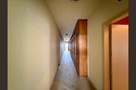 Apartamento à venda com 541m², 4 quartos e 4 vagasCorredor Quartos 