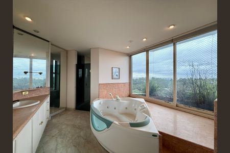 Apartamento à venda com 541m², 4 quartos e 4 vagasBanheiro Suíte 4