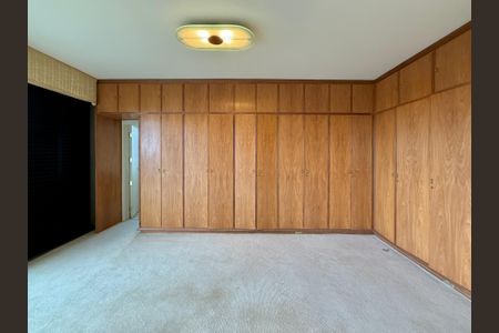 Apartamento à venda com 541m², 4 quartos e 4 vagasSuíte 2