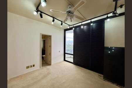 Apartamento à venda com 541m², 4 quartos e 4 vagasSuíte 1