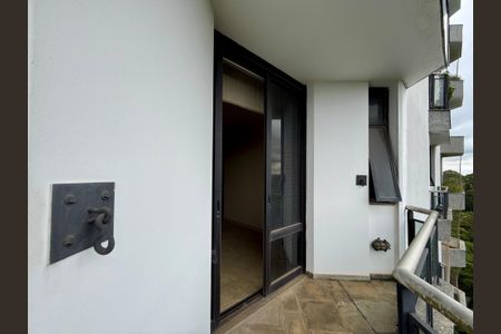 Apartamento à venda com 541m², 4 quartos e 4 vagasSacada Suíte 2