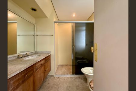 Apartamento à venda com 541m², 4 quartos e 4 vagasBanheiro Suíte 1