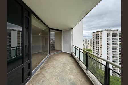 Apartamento à venda com 541m², 4 quartos e 4 vagasSacada