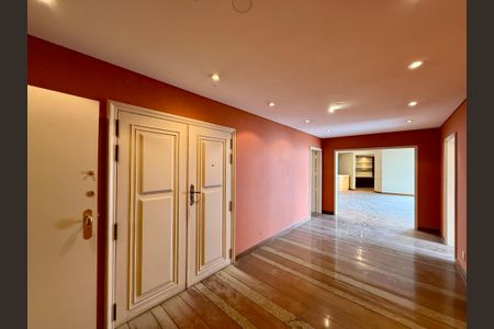 Apartamento à venda com 541m², 4 quartos e 4 vagasEntrada Apartamento 