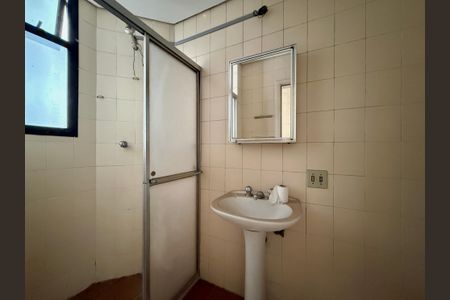 Apartamento à venda com 541m², 4 quartos e 4 vagasBanheiro 1 de Serviço