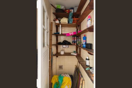 Apartamento à venda com 85m², 2 quartos e sem vagaBanheiro de serviço