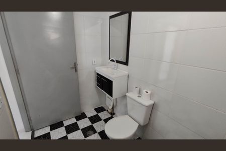 Banheiro de apartamento para alugar com 2 quartos, 45m² em Lageado, Ferraz de Vasconcelos