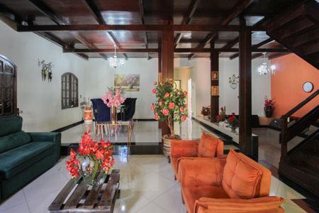 Sala 1 de casa à venda com 6 quartos, 500m² em Santa Amelia, Belo Horizonte