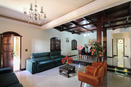 Sala 1 de casa à venda com 6 quartos, 500m² em Santa Amelia, Belo Horizonte