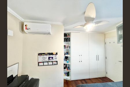 Casa de condomínio para alugar com 200m², 3 quartos e 2 vagasQuarto 3 - Suíte